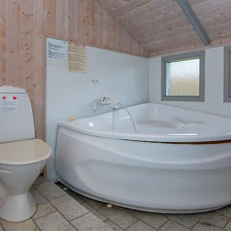 Tranquil Retreat In Mommark * Vibøge